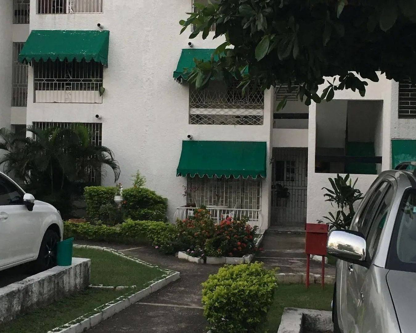 Abacus Jamaica The Zana Suites Kingston 0*,  Jamaica